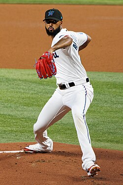 Marlins' Alcantara gets 1st complete game of '26