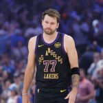 Lakers' Luka Doncic leaves game after apparent hamstring injury, does not return to court