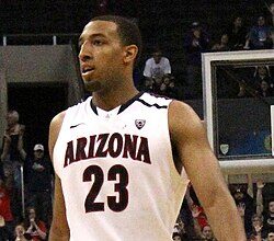 Arizona's Tommy Lloyd agrees to 5-year deal