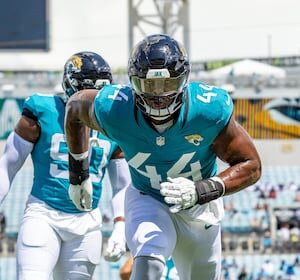 Jags reach extension with Travon Walker