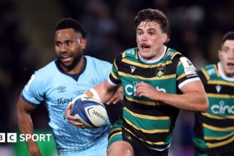 Saints pass stern Castres test to reach last eight