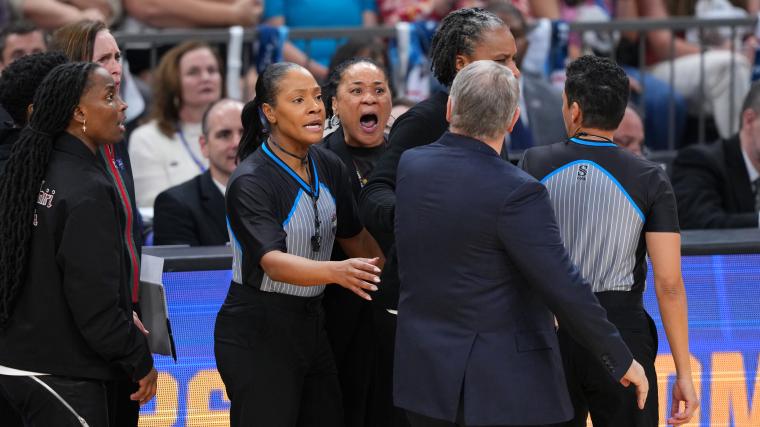 What did Geno Auriemma say to Dawn Staley? Explaining the heated the Final Four postgame exchange