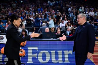 Geno Auriemma’s Apology Misses The Mark By Leaving Out Dawn Staley