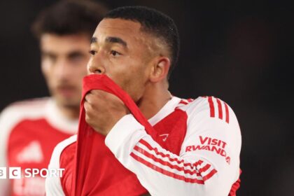 Heat turns up in hunt for trophies for frantic and frazzled Arsenal