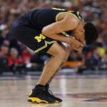 Yaxel Lendeborg, Michigan star, leaves game vs. Arizona with injury