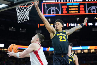 Michigan vanquishes Arizona, 91-73 in NCAA Final Four beatdown