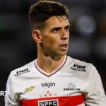Ex-Chelsea player Oscar retires with heart issue