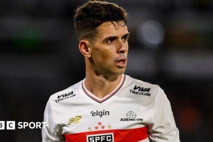 Ex-Chelsea player Oscar retires with heart issue