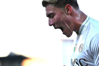 Kevin De Bruyne fires Rasmus Hojlund warning to Man United