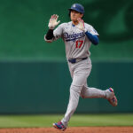Dodgers rally from down five to complete sweep of Nationals