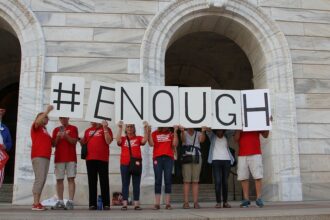 Soldier In Milan dispatches rivals in Irish Grand National