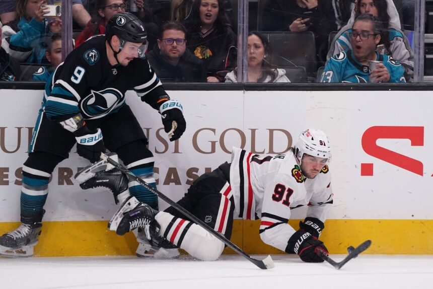 Sharks continue playoff push with win over Blackhawks