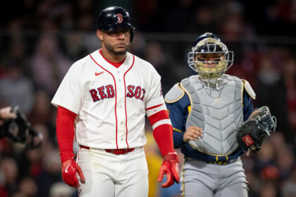 Willson Contreras after being hit by Brewers: 'Next time they hit me again, I'm going to take one of