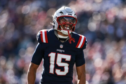 Patriots trade former third-round draft pick to Texans