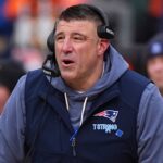 Patriots coach Mike Vrabel responds after photos with New York Times NFL reporter leak