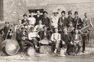 Reinsdorf: Next Bulls GM must be sold on Donovan