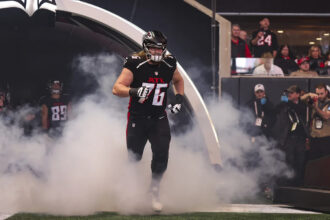 Falcons right tackle Kaleb McGary retires