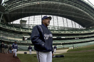 Former Milwaukee Brewers manager Davey Lopes dies at 80