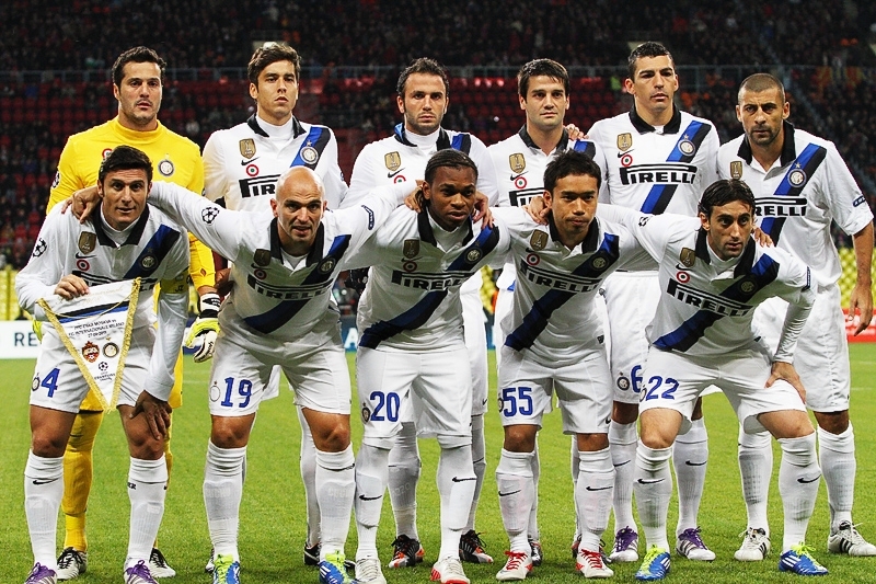 Flick furious over bizarre 'clear red' in Barça loss