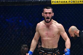 Wings stifle Fudd-Bueckers relationship questions