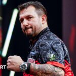 Clayton beats Littler in Rotterdam to extend lead