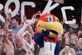 Kansas Jayhawks Basketball transfer portal tracker live updates, news on commits, departures from th