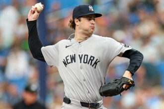 Royals vs Yankees Prediction, Picks & Odds for Tonight's MLB Game