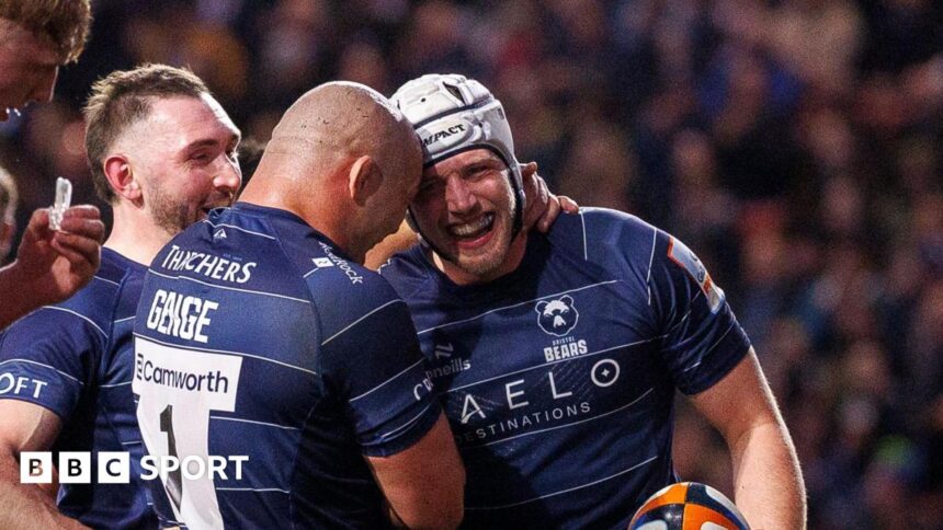Bristol thump Gloucester to narrow gap to top four
