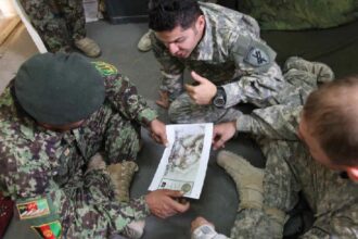 Sources: Tomlin joining NBC as studio analyst