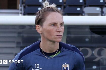 Wales legend Fishlock to retire at end of NWSL season
