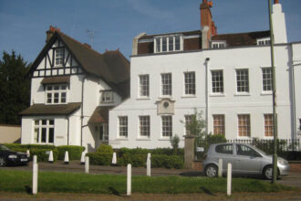 Sanders touts 'new vibe' under Browns' Monken