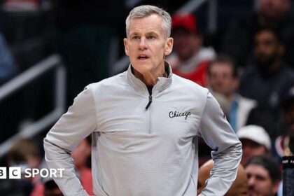 Bulls head coach Donovan resigns after six seasons