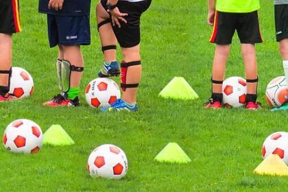 Rosenior slams 'indefensible' Chelsea in latest loss