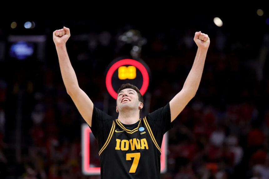Louisville lands Iowa transfer Alvaro Folgueiras