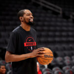 Kevin Durant rejoins Houston’s starting lineup for Game 2 at Lakers