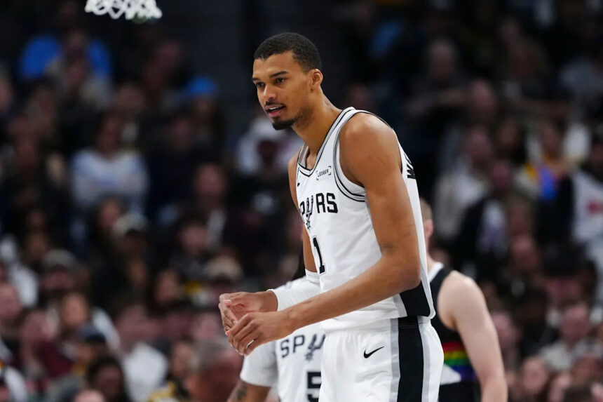 Victor Wembanyama hits head in Spurs-Blazers game, enters concussion protocol