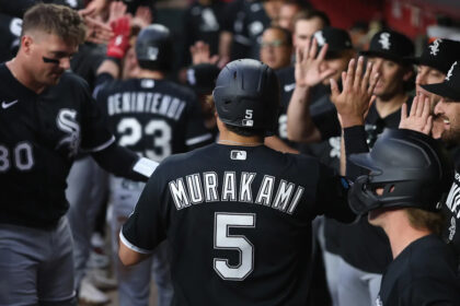 Murakami stays red hot as White Sox pour it on in 11-5 victory
