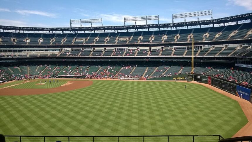 Rangers open homestand with victory over Pirates