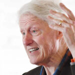 Bill Clinton crashes Cowboys' pre-draft news conference