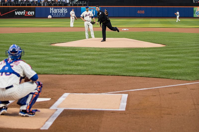 Mets' Francisco Lindor exits game due to calf injury