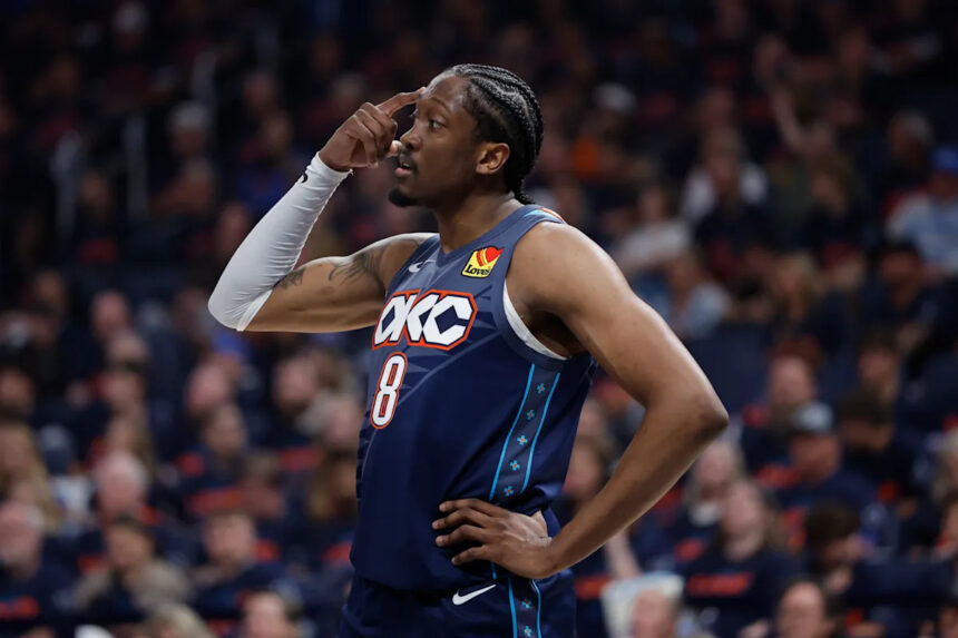 Thunder guard Jalen Williams leaves Game 2 win over Suns with apparent hamstring injury