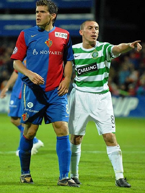 Forrest agrees new one-year deal at Celtic