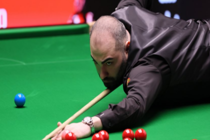 Vafaei first qualifier to win at Crucible in 2026