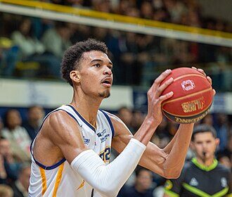 Victor Wembanyama will travel with the Spurs to Portland, but his status for Game 3 is not yet deter