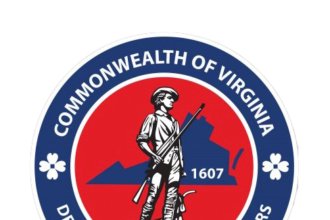 Photos from '20 show Mike Vrabel, Dianna Russini kissing