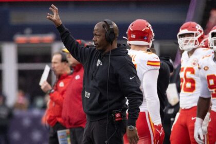 Chiefs assistant coach charged with misdemeanor domestic battery against daughter just before NFL Dr