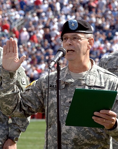 Patriots' Vrabel addresses media after photos with NFL reporter