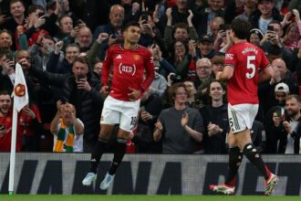 Man Utd beat Brentford to close on Champions League berth