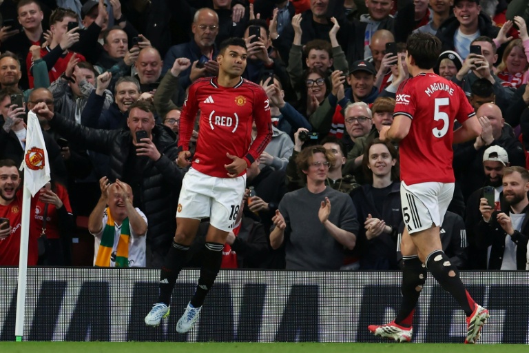 Man Utd beat Brentford to close on Champions League berth