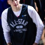 Nikola Jokic's triple-double extends Nuggets' series with Wolves